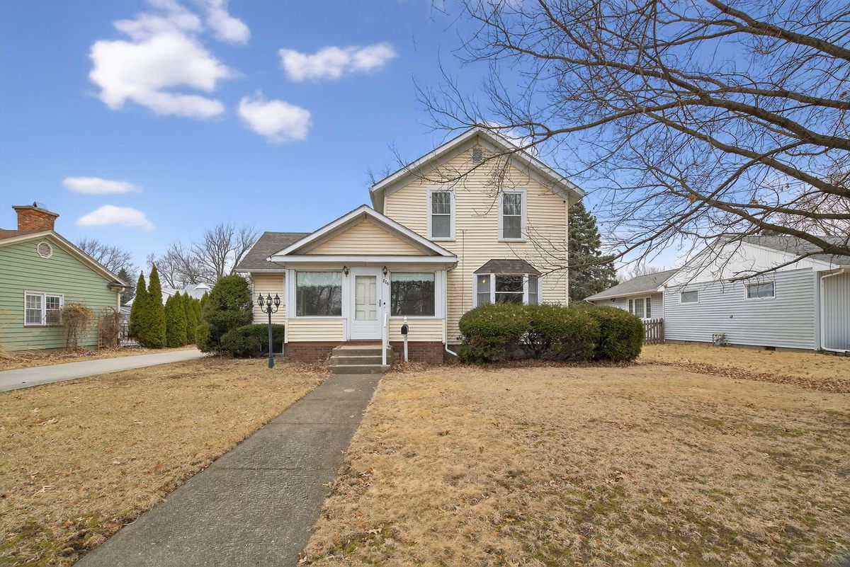 806 16th Street, Mendota, IL 61342