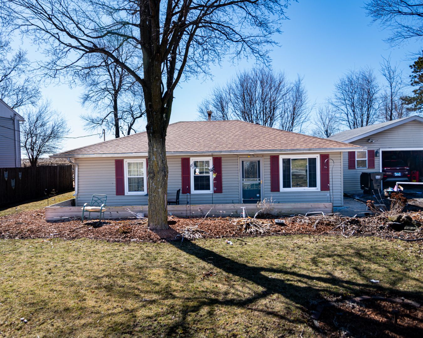 13610 137th Avenue — Taylor Ridge, IL 61284