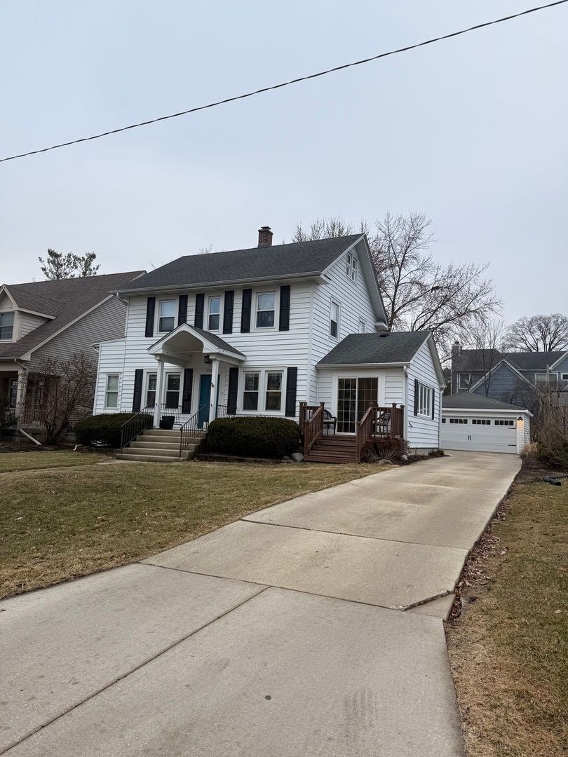 5201 Cumnor Road — Downers Grove, IL 60515