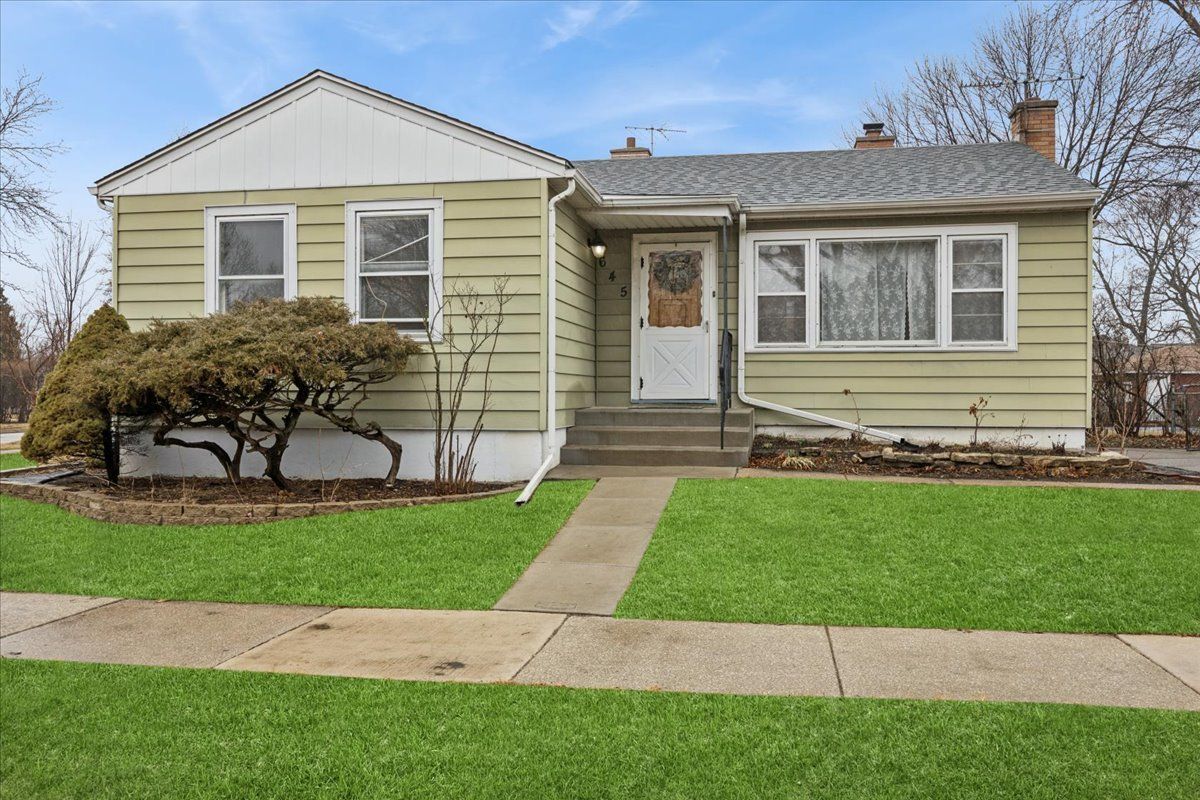 645 6th Avenue, La Grange, IL 60525