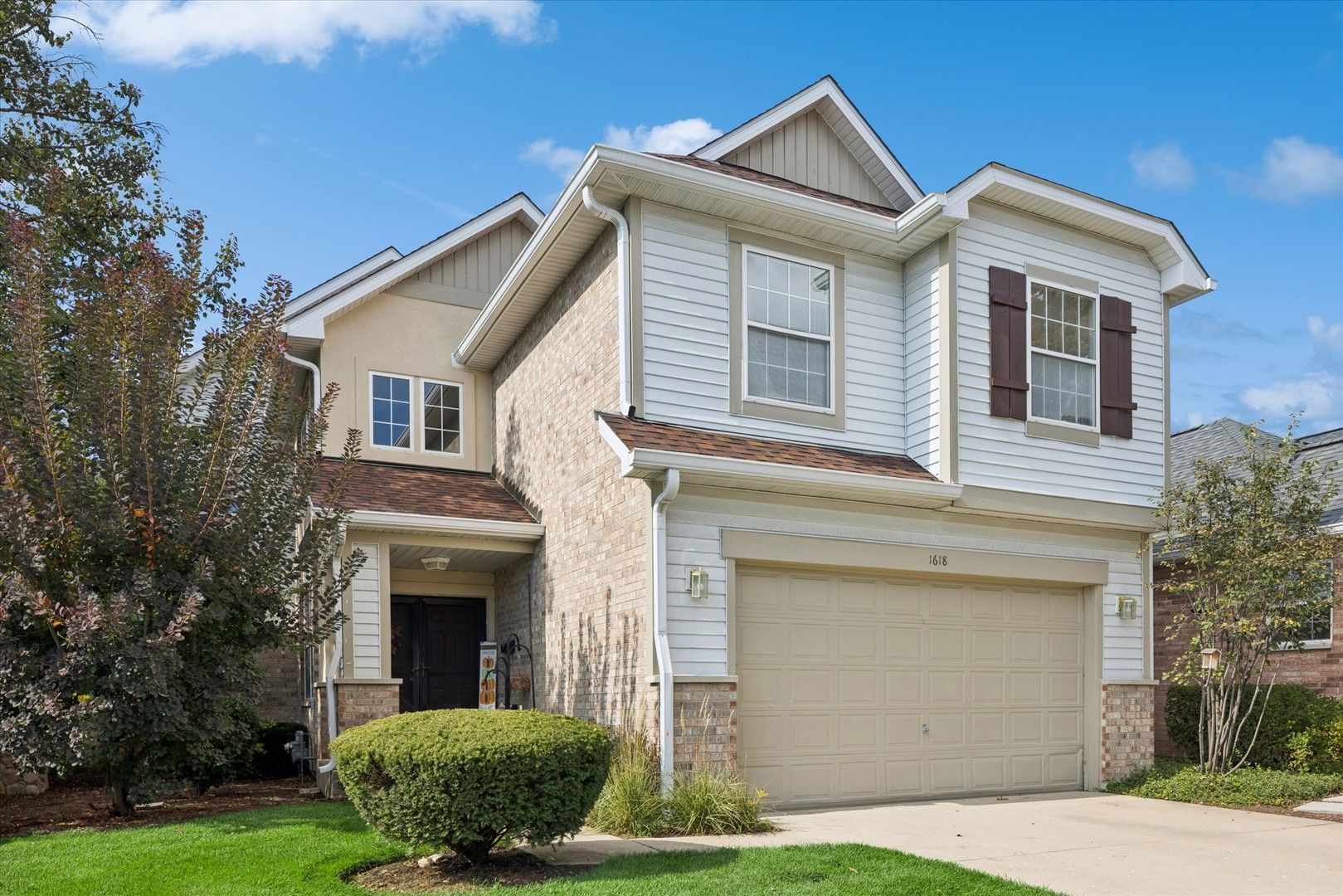 1618 Astor Avenue — Oakbrook Terrace, IL 60181