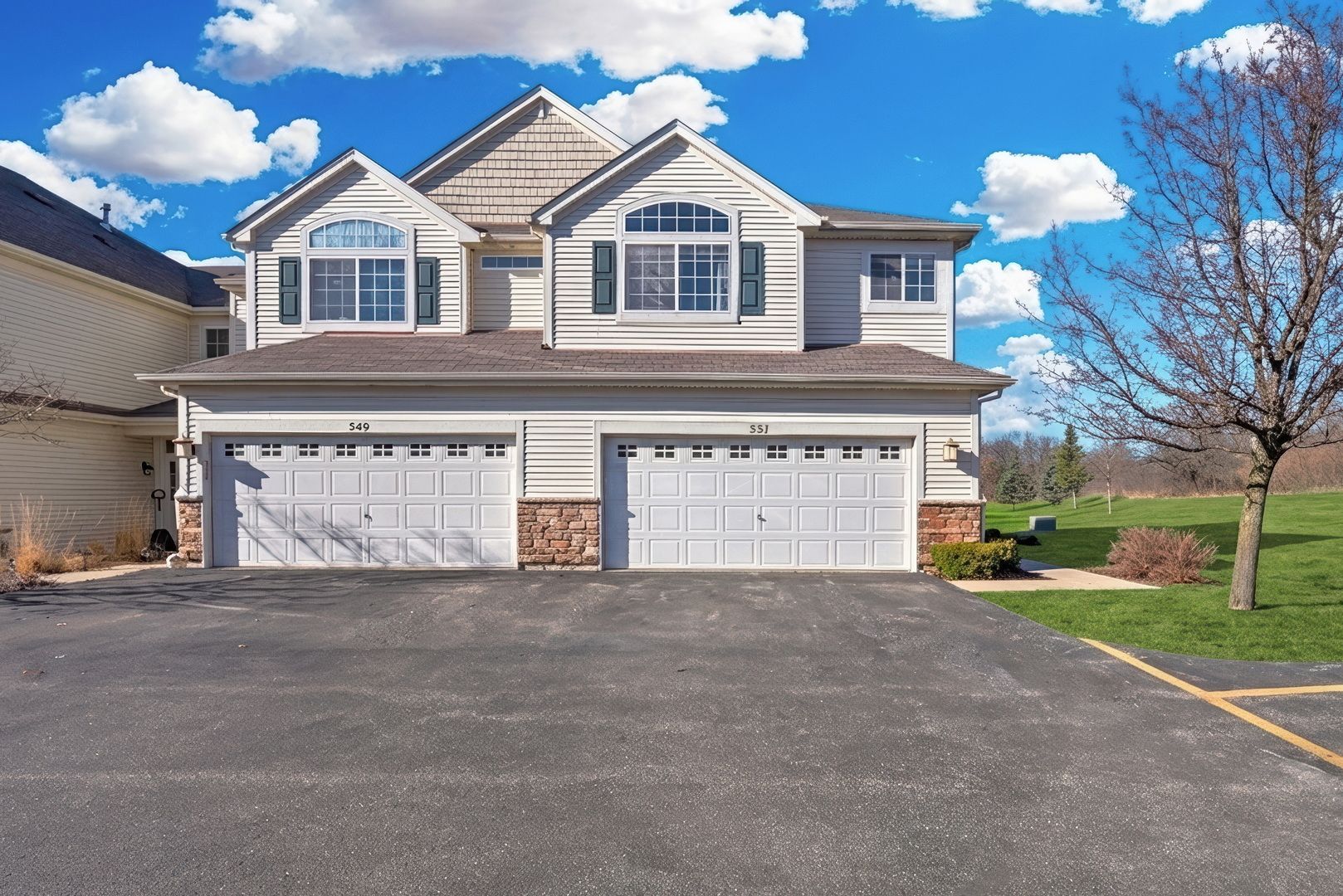 551 S Jade Lane #551 — Round Lake, IL 60073
