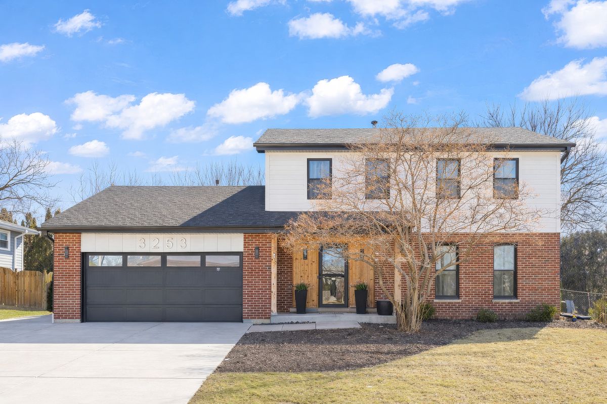 3253 Stewert Drive, Darien, IL 60561