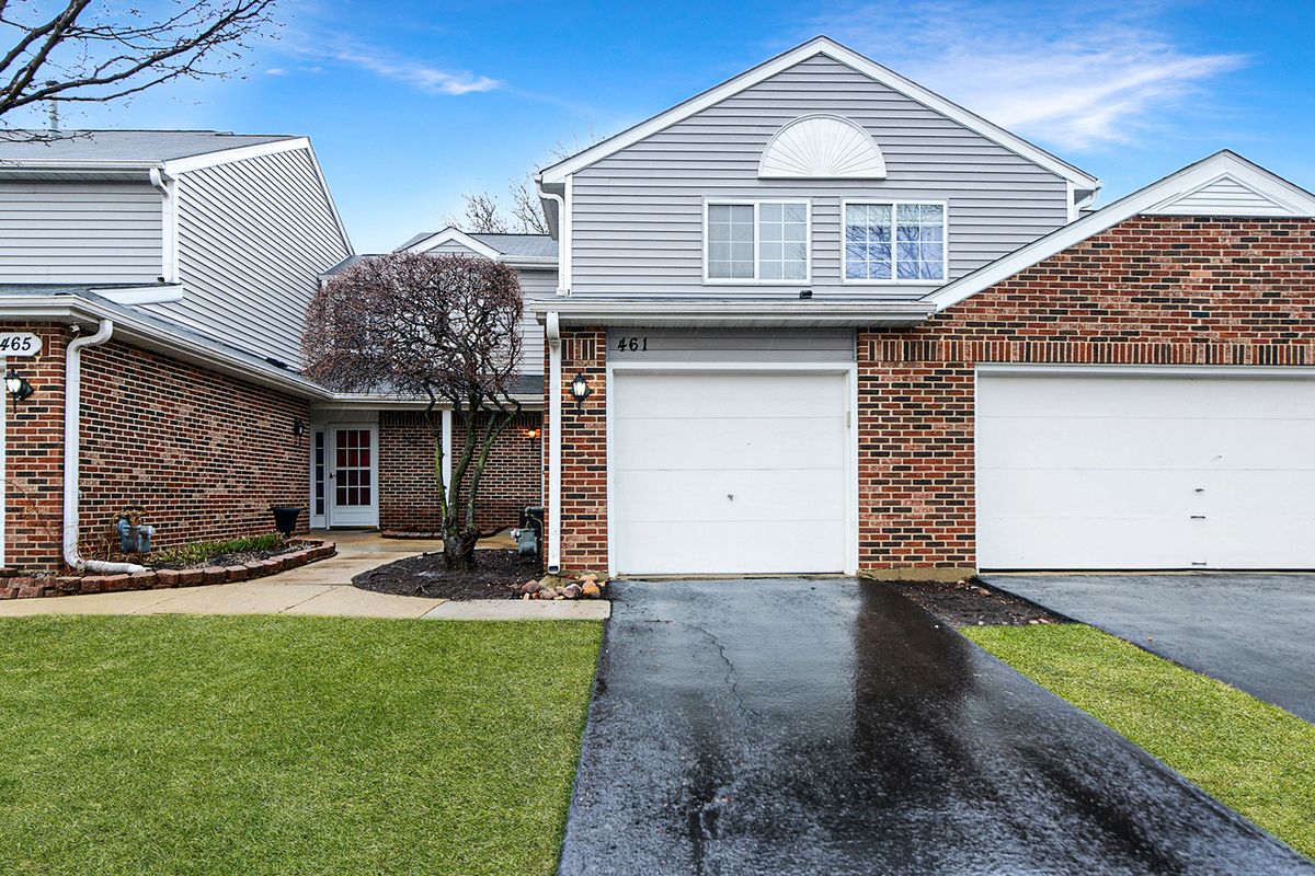 461 Canterbury Drive, Carol Stream, IL 60188