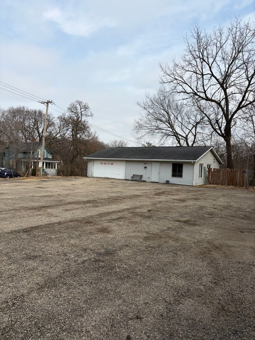 902 Kishwaukee Street, Rockford, IL 61104