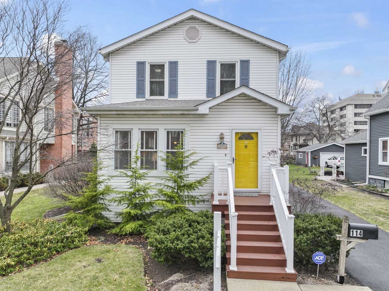 114 S Elm Street — Mount Prospect, IL 60056