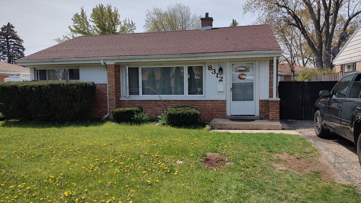 8312 Milwaukee Avenue, Niles, IL 60714