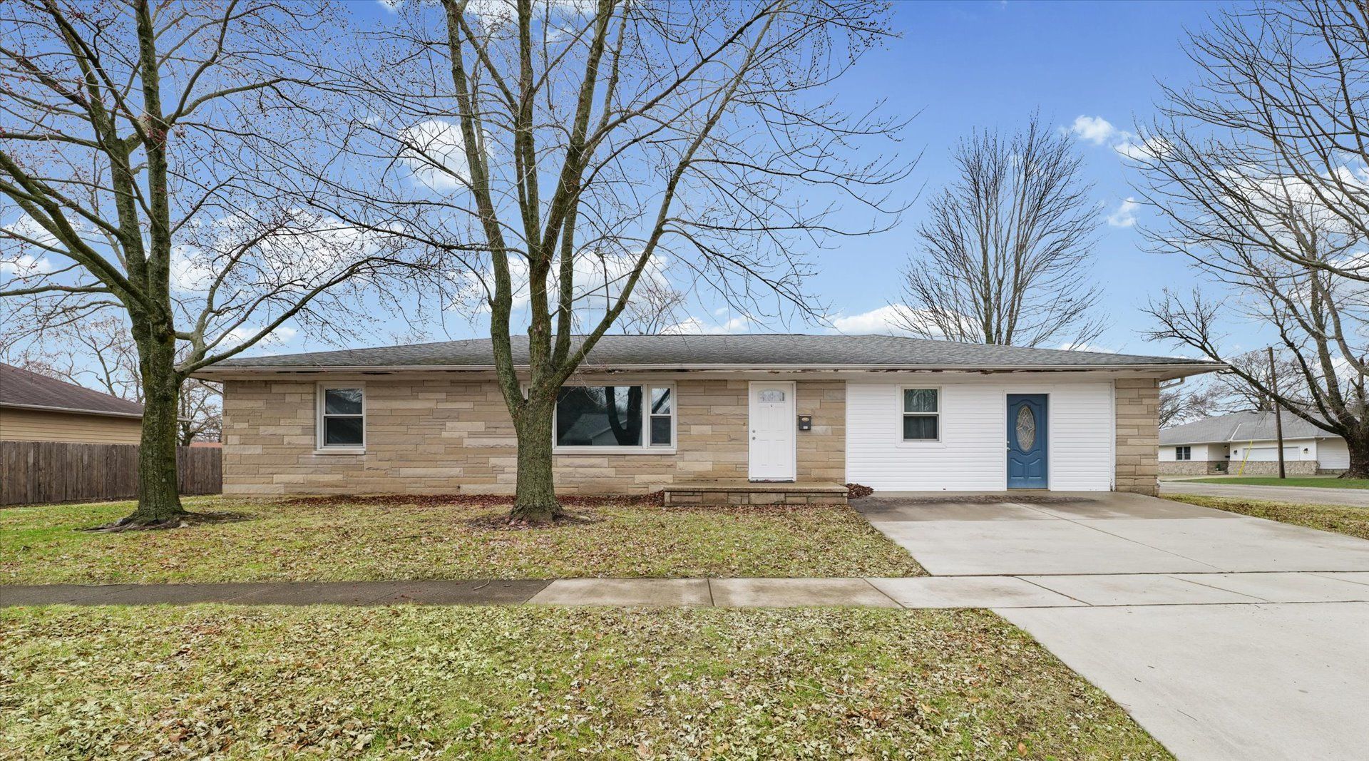 502 S Piatt Street — Monticello, IL 61856