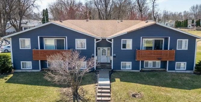 2751 W 72nd Street #3 — Davenport, IA 52806