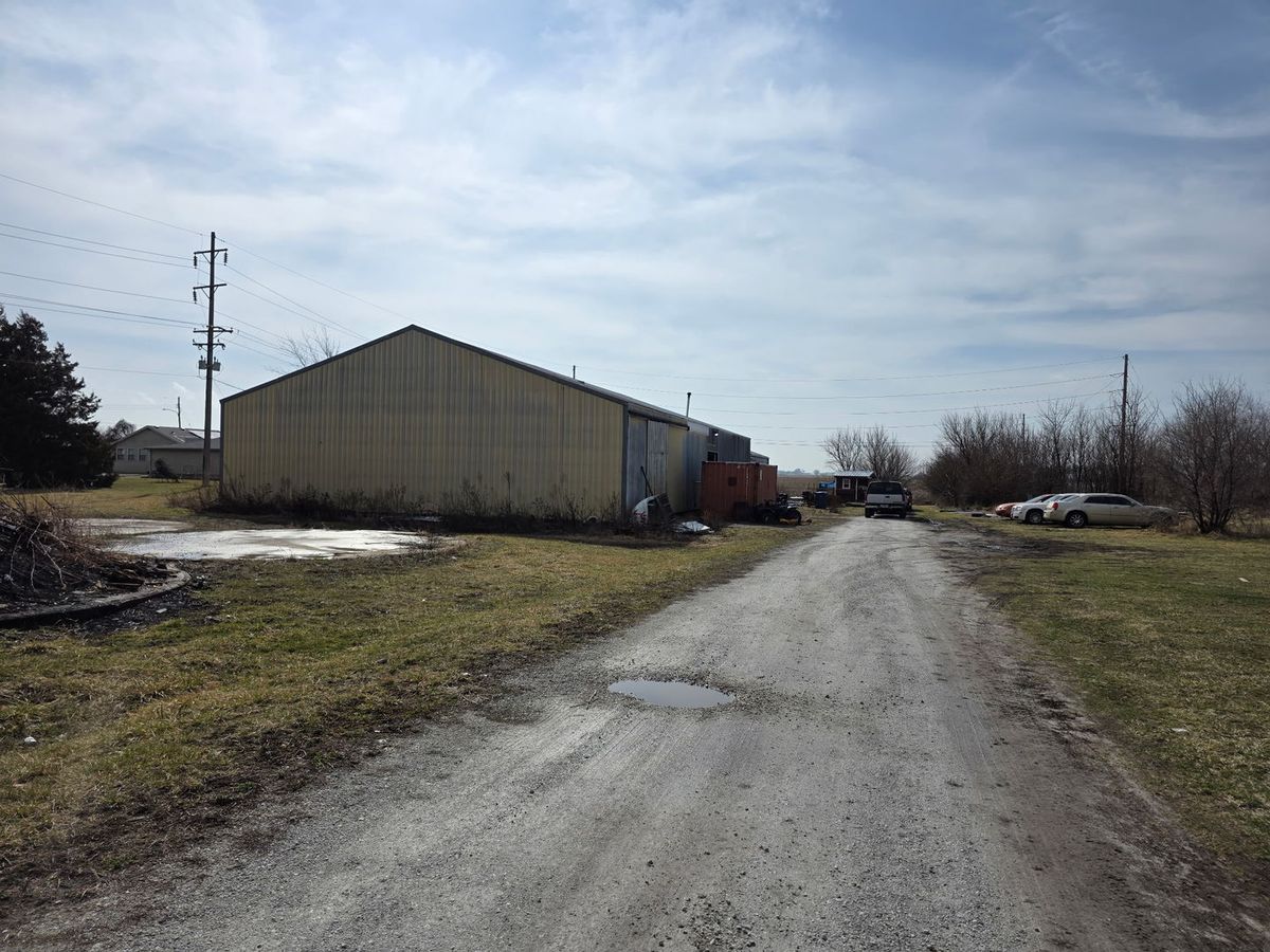 210 Hamilton Street, Wellington, IL 60973