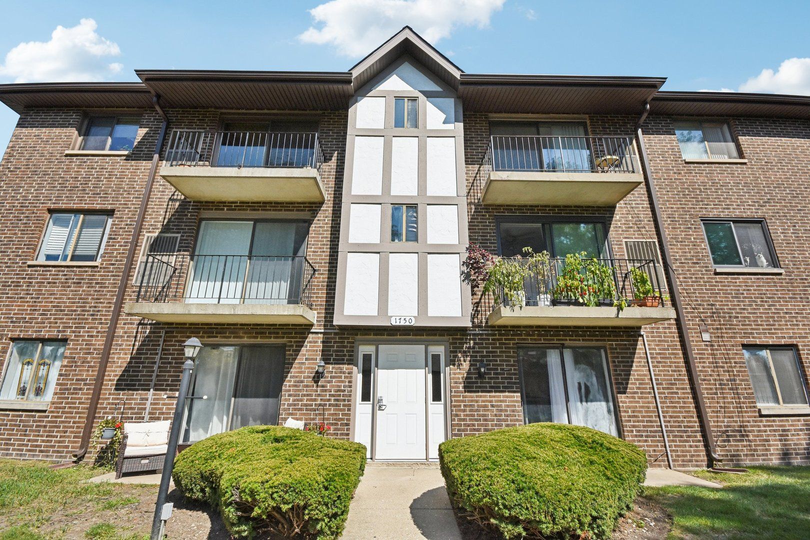 1751 S Washington Street #1 — Naperville, IL 60565