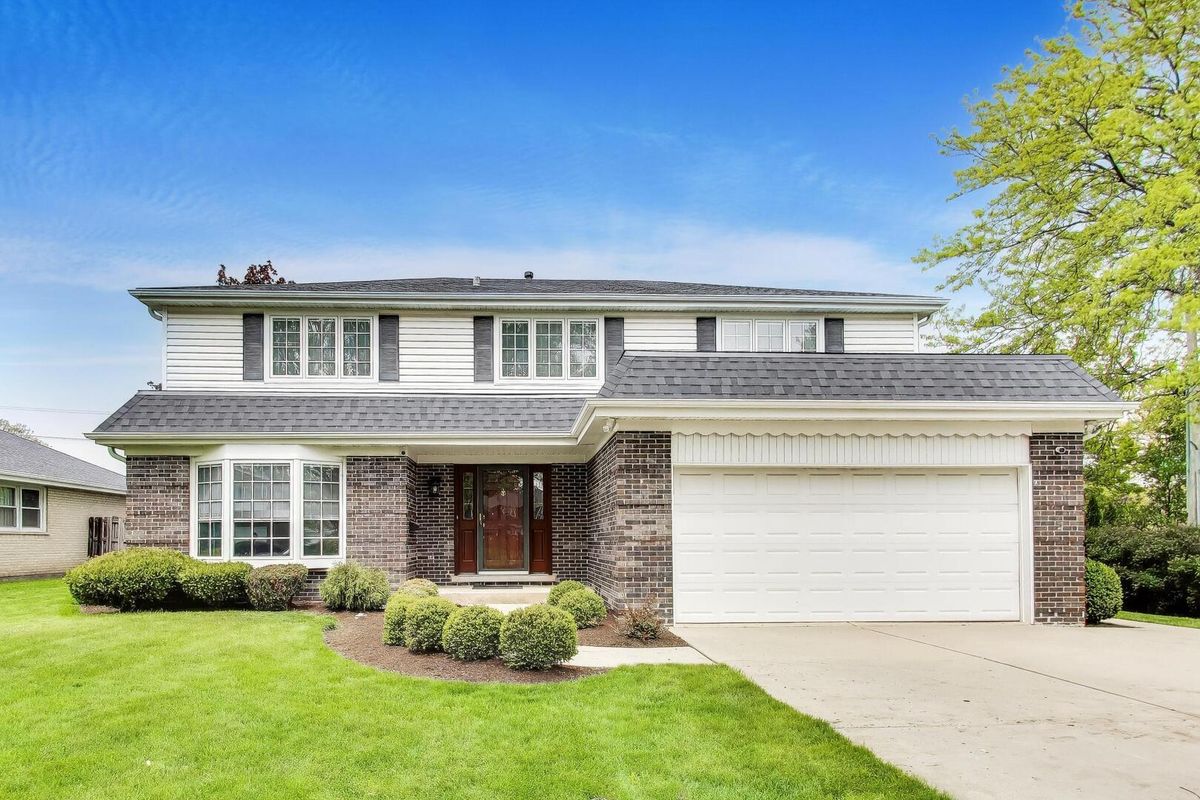 1626 Barberry Lane, Mount Prospect, IL 60056