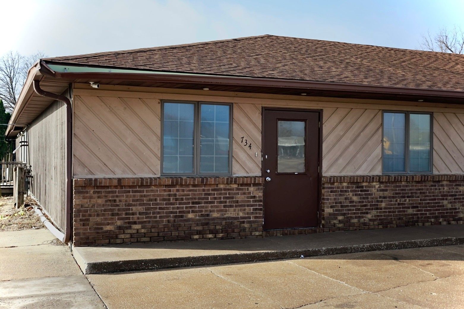 734 Avenue of the Cities Avenue — Moline, IL 61244