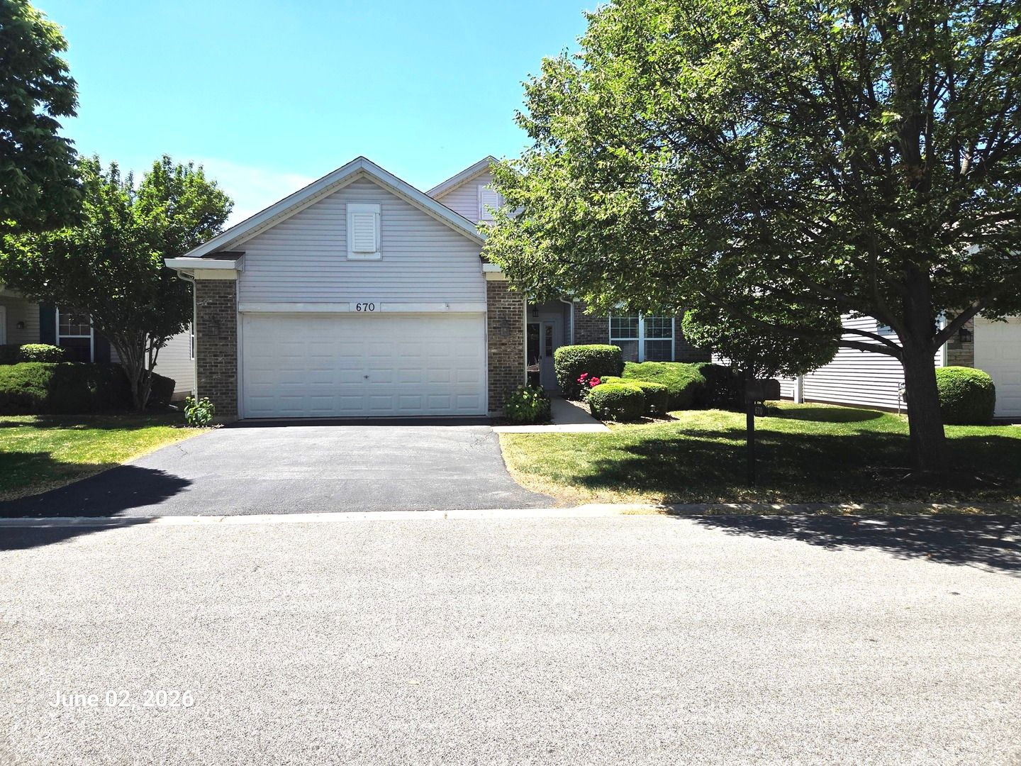 670 S Wellston Lane — Romeoville, IL 60446