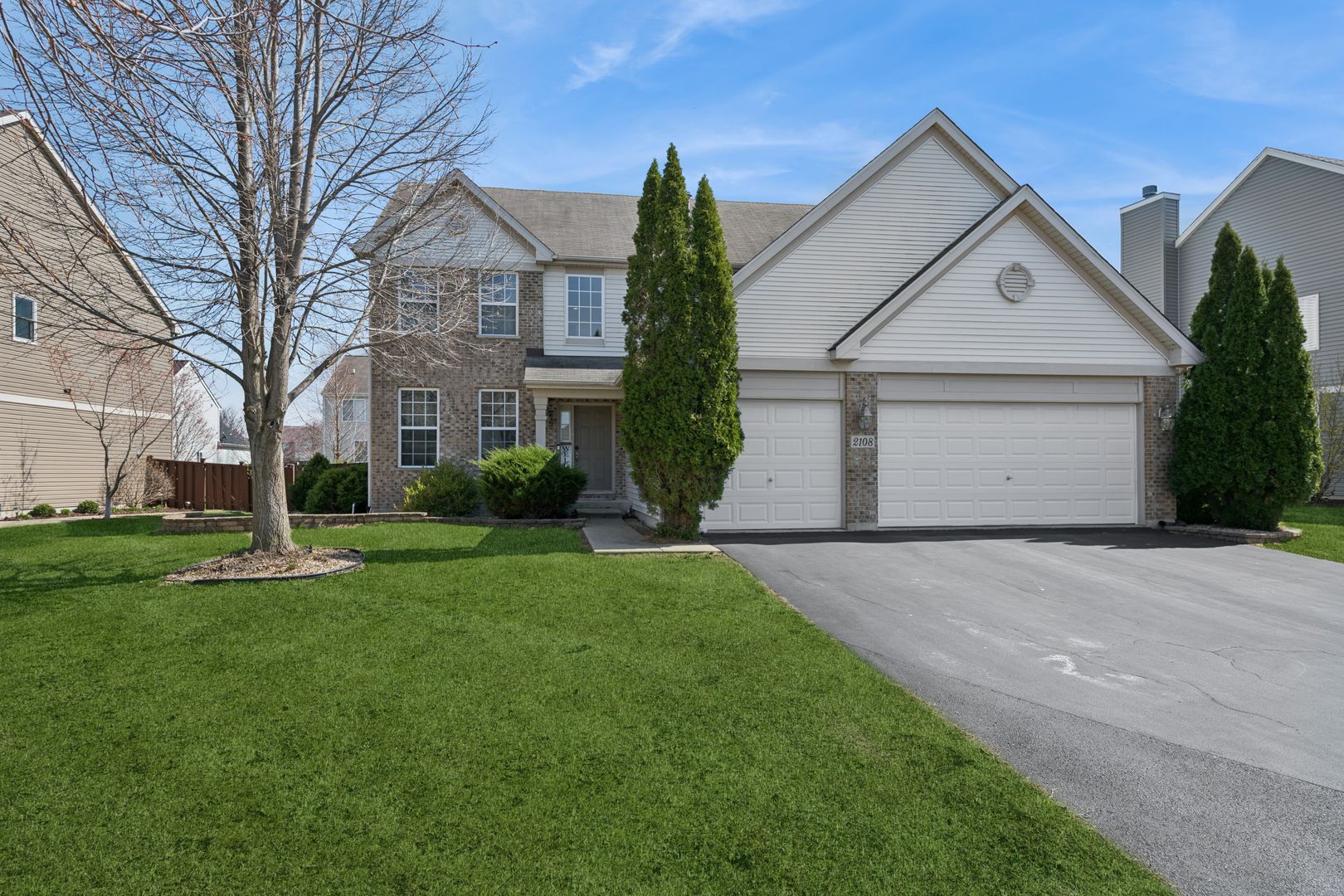 2108 Waterbury Drive — Joliet, IL 60431