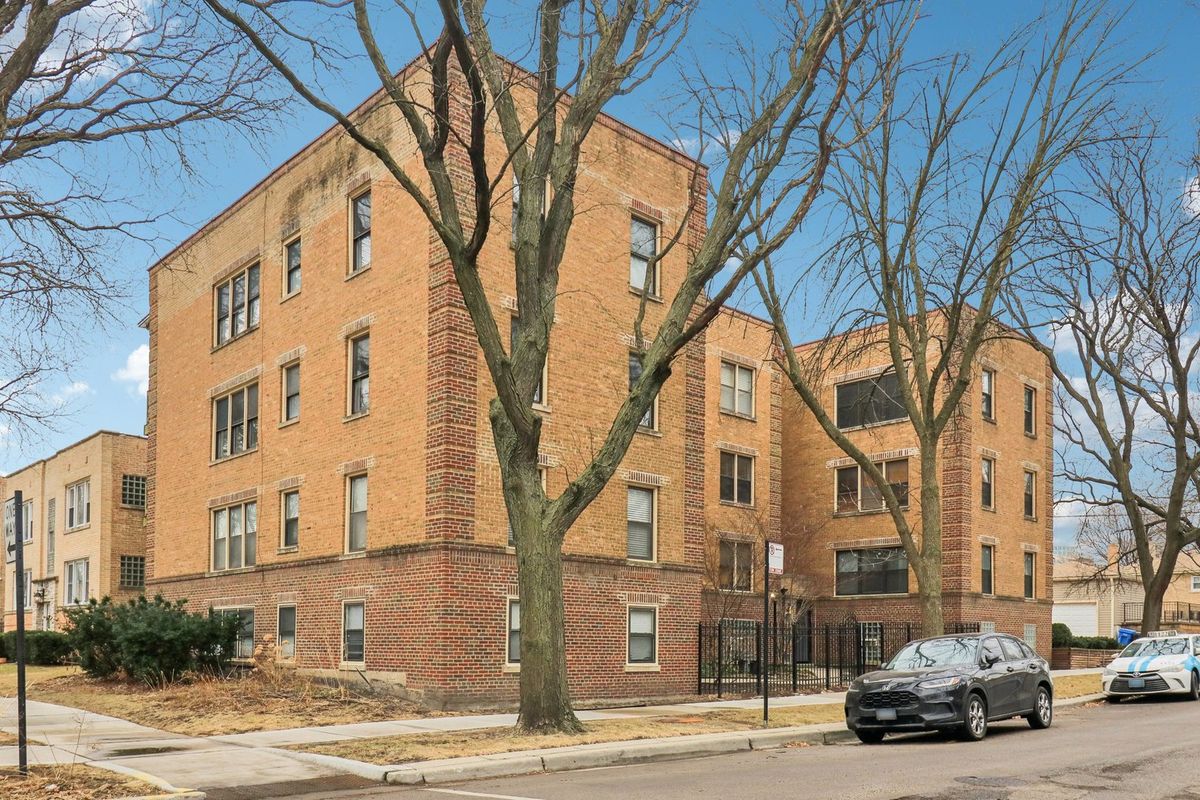 5325 Francisco Avenue, Chicago, IL 60625