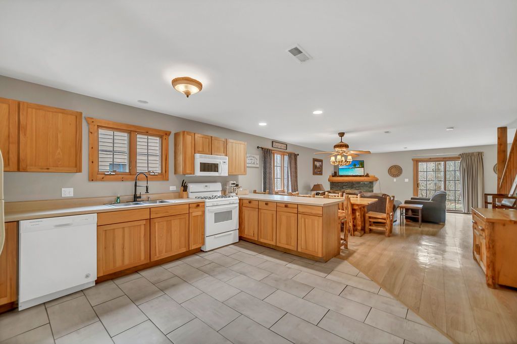 2643 Il Route 178, Utica, IL 61373