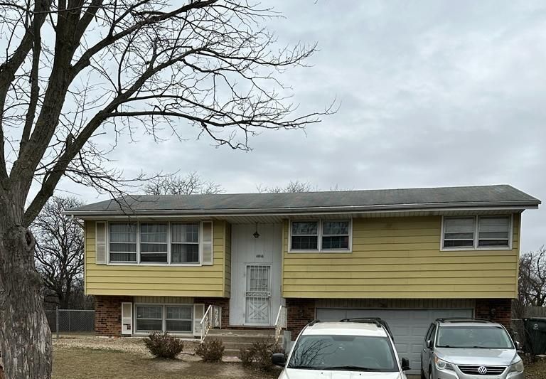 16916 Magnolia Drive — Hazel Crest, IL 60429