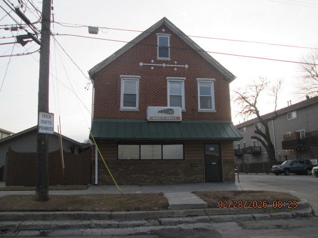 5437 S Center Avenue — Summit, IL 60501