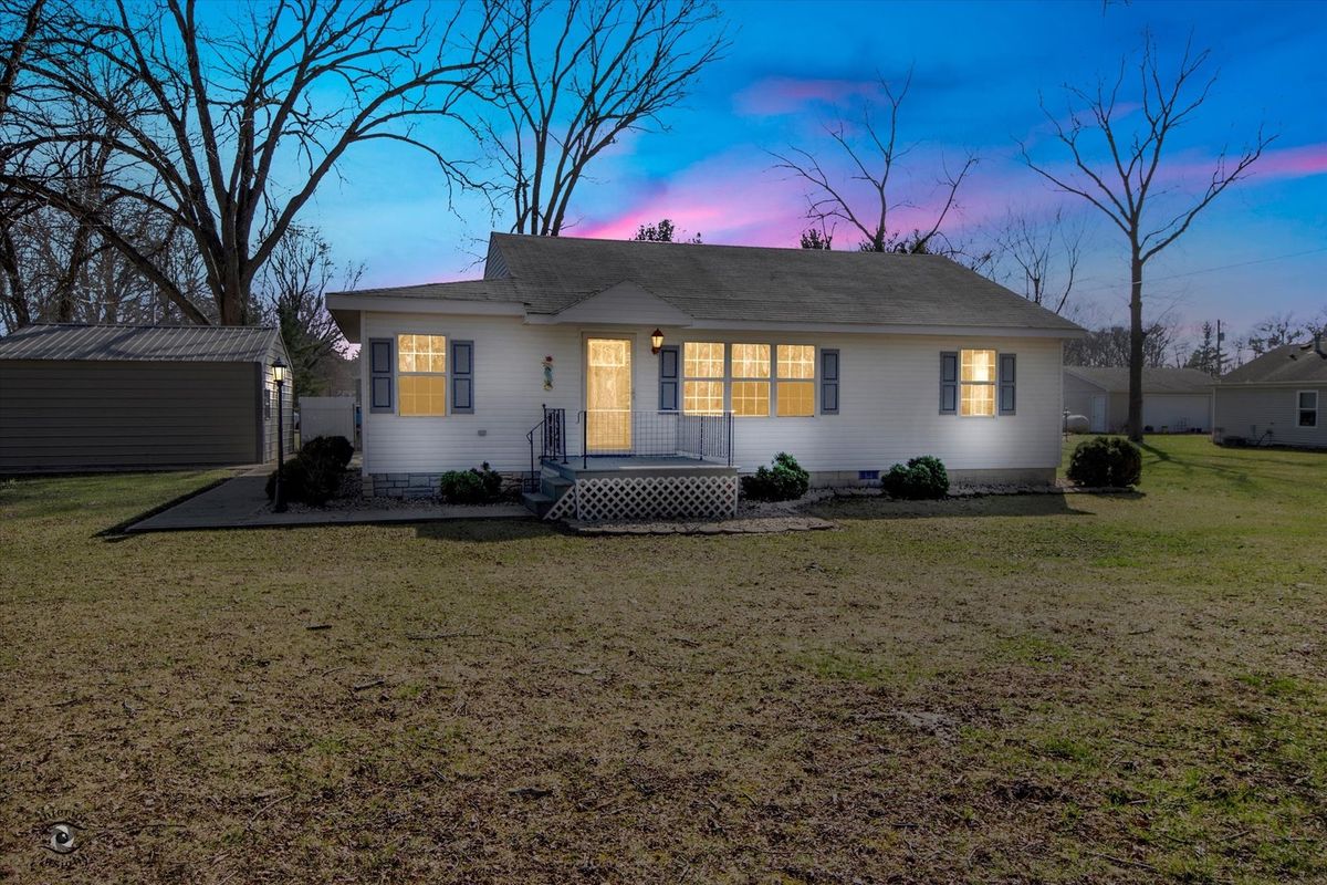 3478 17240e Road, Momence, IL 60954