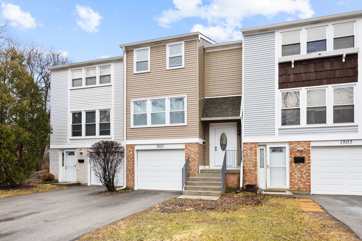 1803 Dumont Lane, Schaumburg, IL 60194