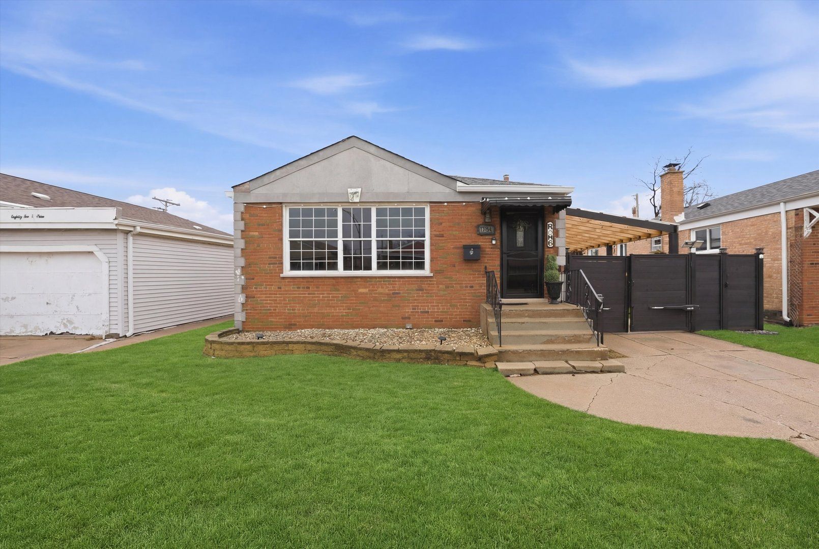 8213 S Kildare Avenue — Chicago, IL 60652