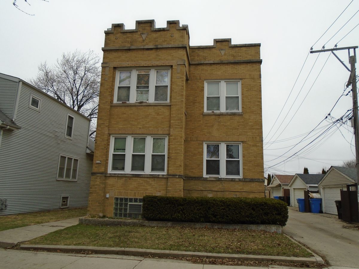 5416 Waveland Avenue, Chicago, IL 60641