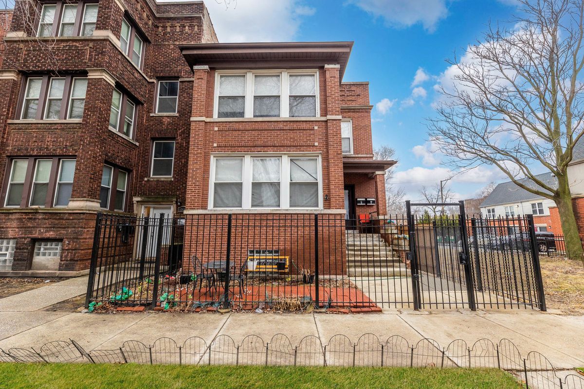 1511 67th Place, Chicago, IL 60637