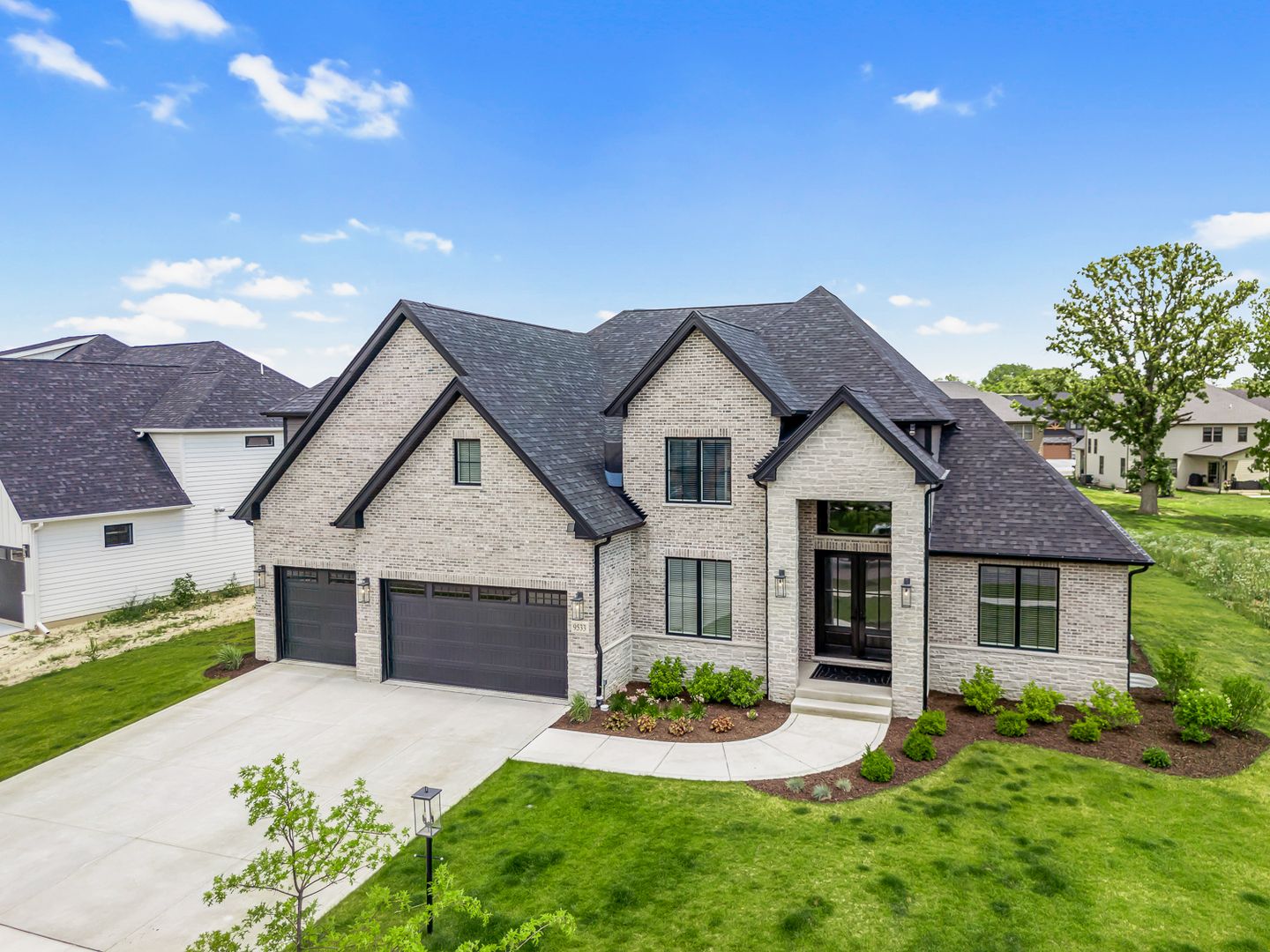 9533 Tall Grass Trail — St. John, IN 46373