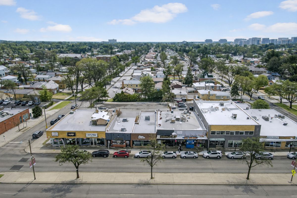 701 Devon Avenue, Park Ridge, IL 60068