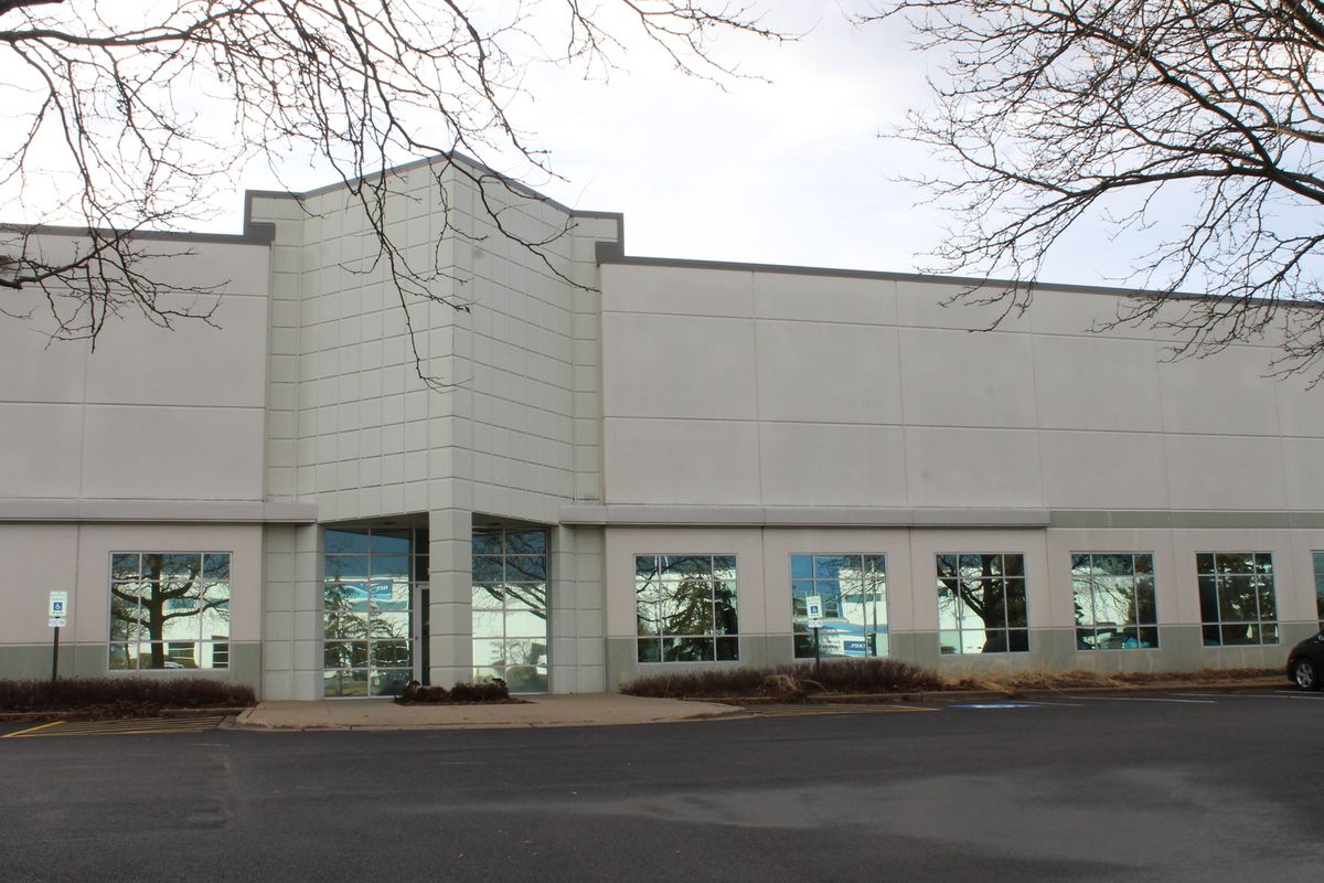 2012 Corporate Lane, Naperville, IL 60563