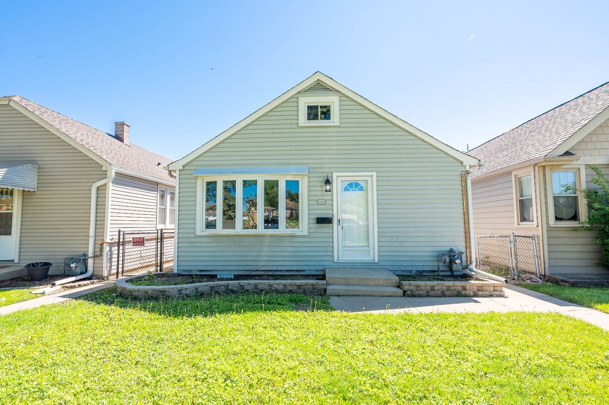 4503 Sayre Avenue, Harwood Heights, IL 60706