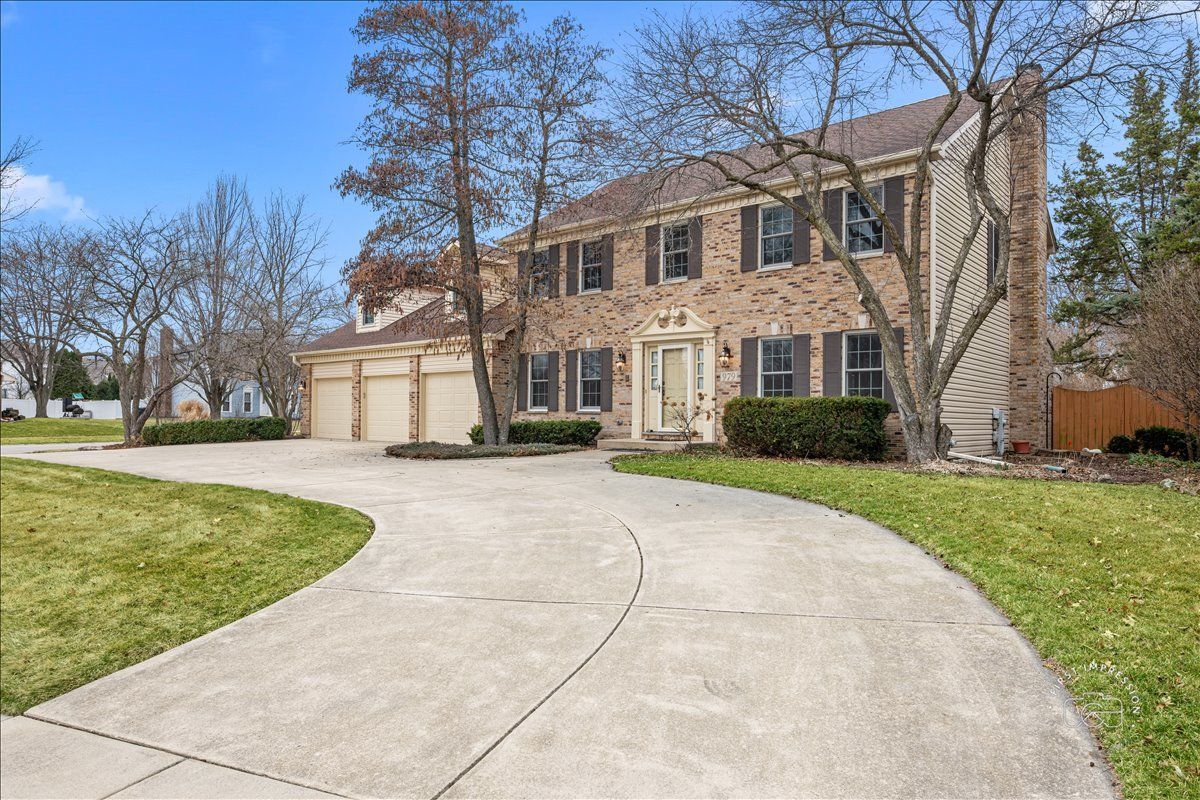 979 Millview Drive, Batavia, IL 60510