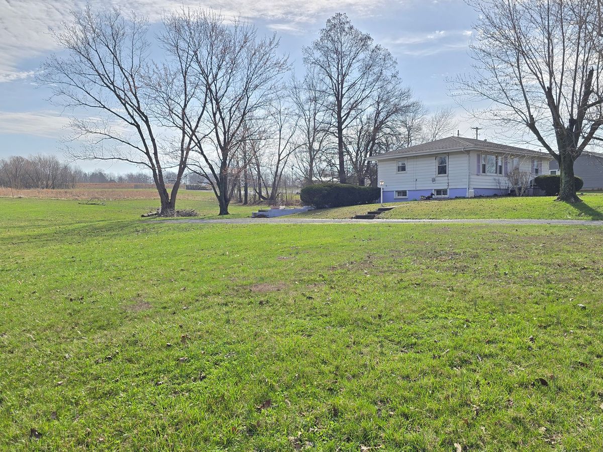 909 S Jackson Street, Mcleansboro, IL 62859