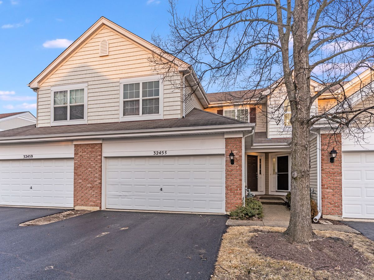 32455 Allegheny Way, Lakemoor, IL 60051