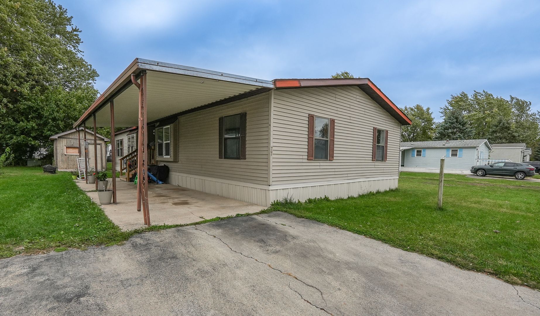 77 Berry Lane — Bourbonnais, IL 60914