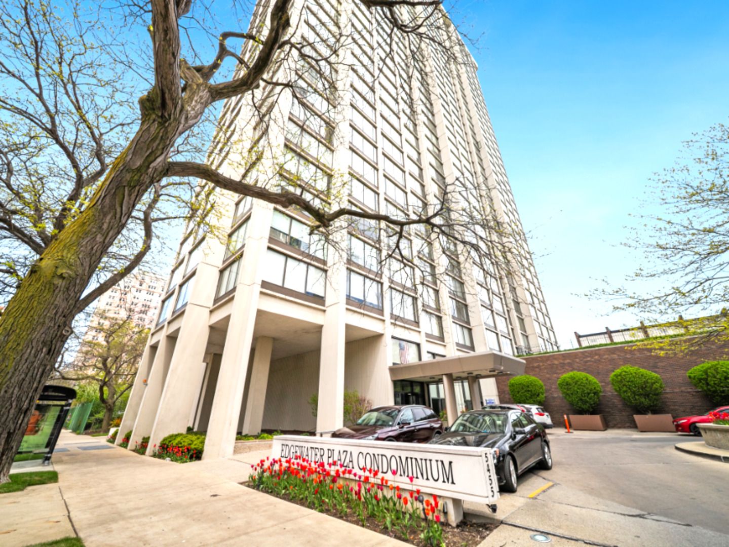 5455 N Sheridan Road #1404 — Chicago, IL 60640