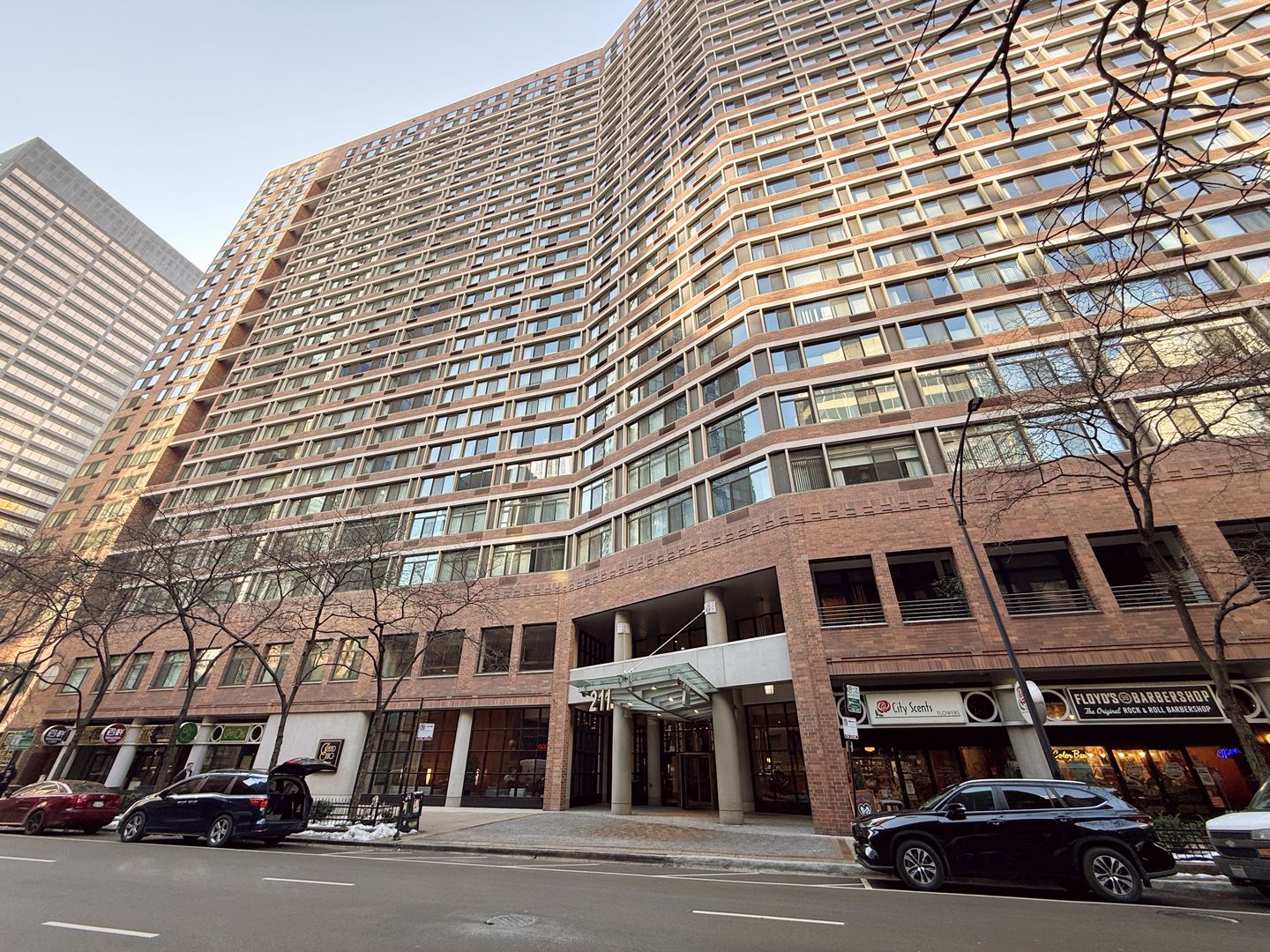 211 E Ohio Street #2707 — Chicago, IL 60611