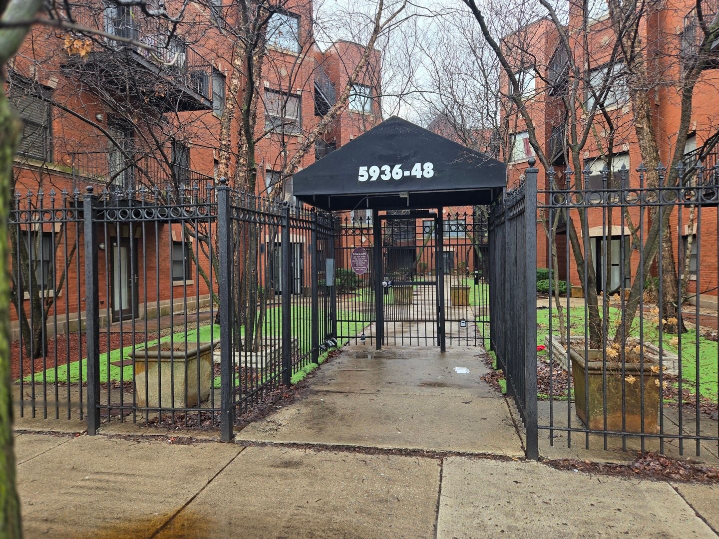 5948 S King Drive #1 — Chicago, IL 60637