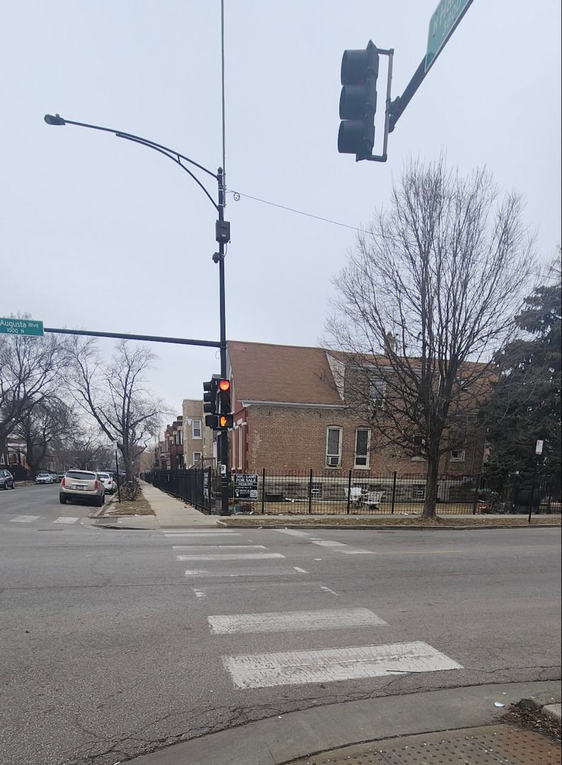 1001 Hamlin Avenue, Chicago, IL 60651