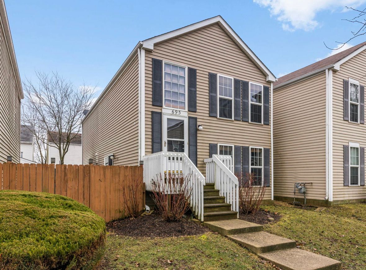 695 Serendipity Drive, Aurora, IL 60504