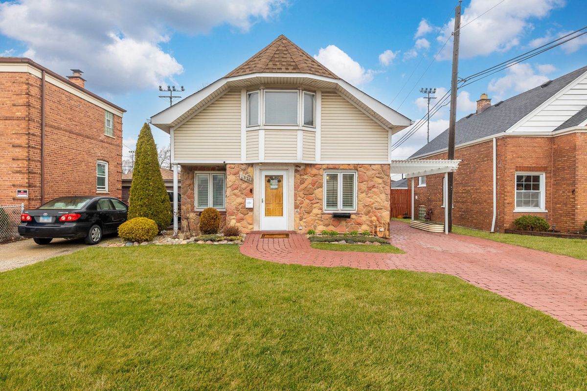 5124 64th Street, Chicago, IL 60638