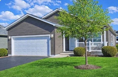 1521 Meadow View Lane — Grayslake, IL 60030