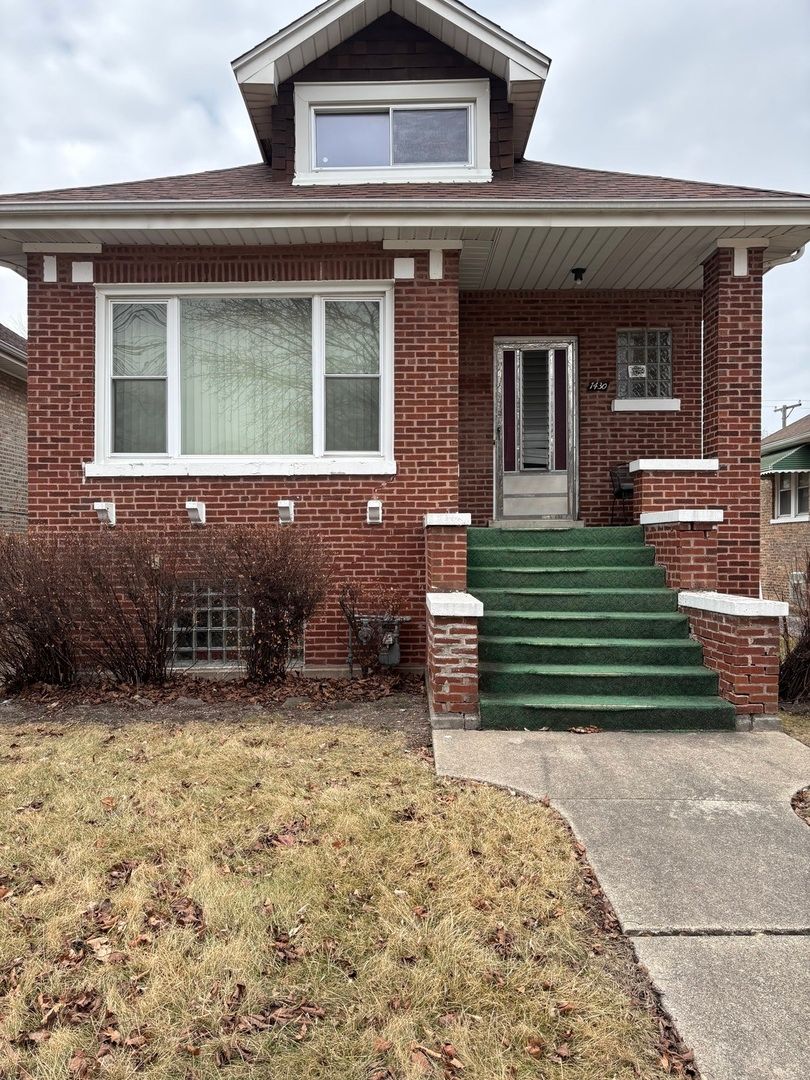 1430 S 14th Avenue — Maywood, IL 60153