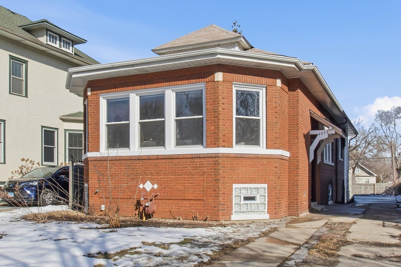 9953 S Prospect Avenue — Chicago, IL 60643