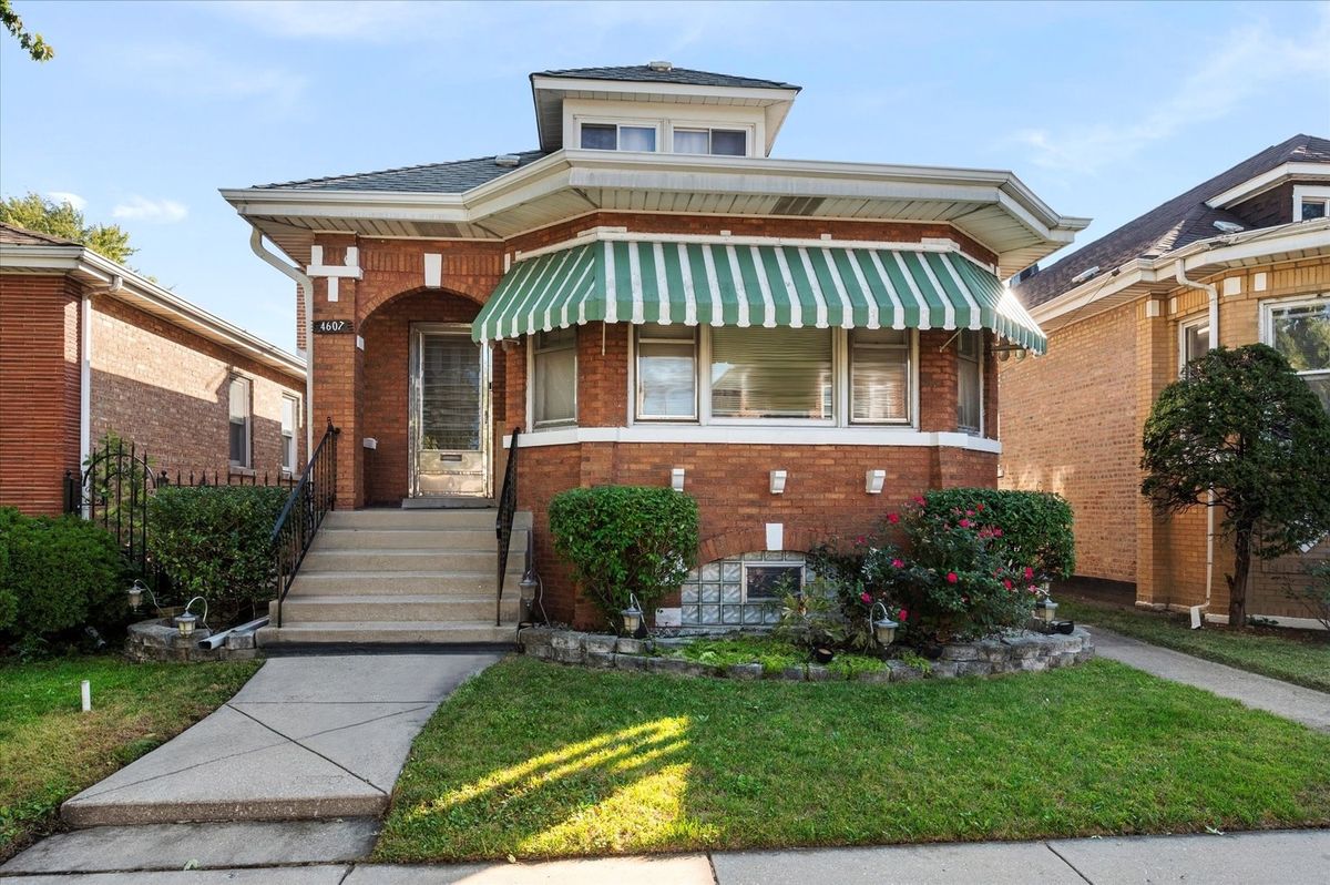 4607 Karlov Avenue, Chicago, IL 60632
