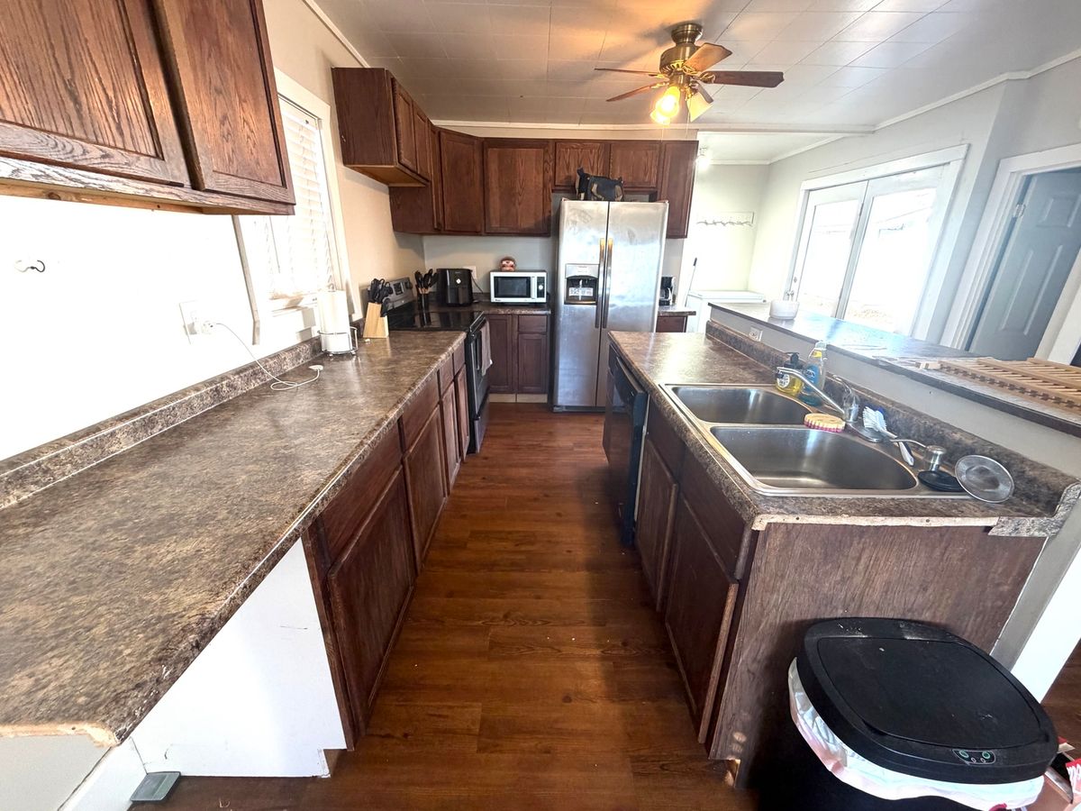 121 S Merrill Street, Preston, IA 52069