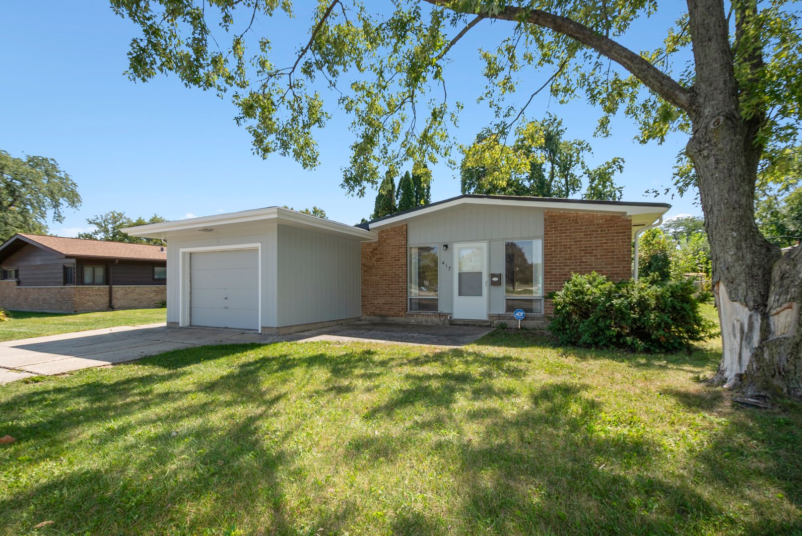 417 Lakewood Boulevard — Park Forest, IL 60466