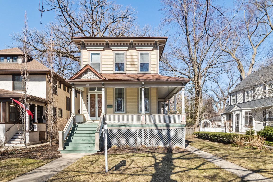 2315 Park Place — Evanston, IL 60201