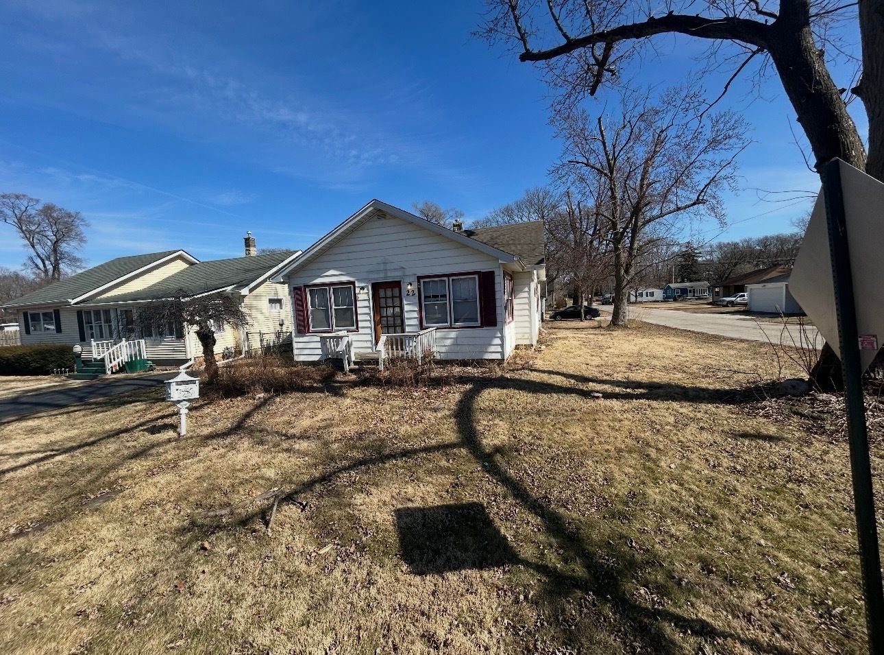 22 Berkley Avenue — Joliet, IL 60433